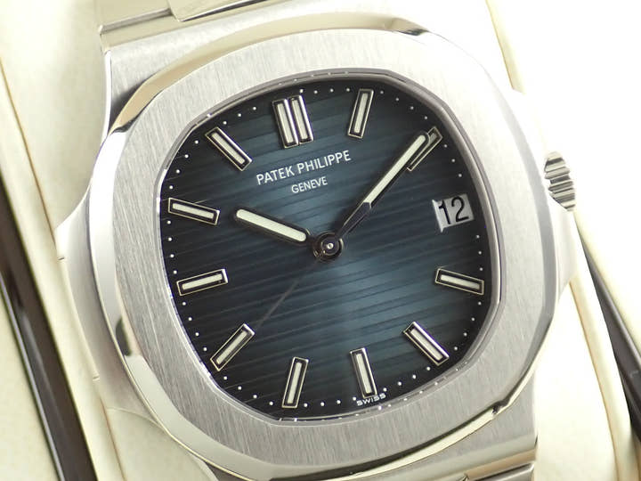 Patek Philippe Nautilus <Warranty box and other details>