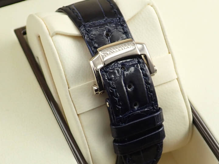 パテックフィリップ ノーチラス プチコンプリケーション Ref.5712G-001 ホワイトゴールド スレート文字盤