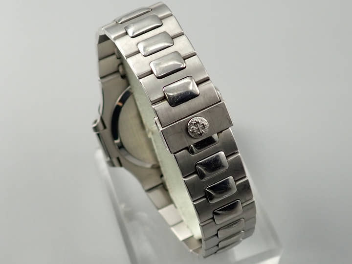 パテックフィリップ ノーチラス Ref.3800/1 ステンレススチール ホワイト文字盤