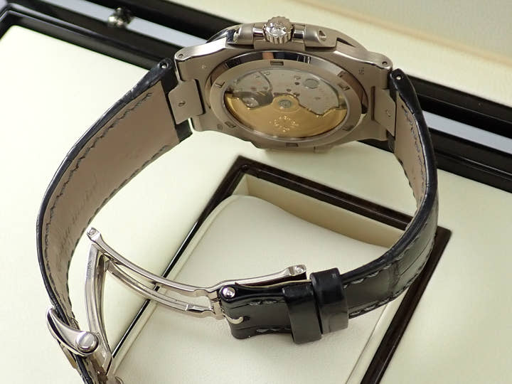 パテックフィリップ ノーチラス Ref.5711G-001 ホワイトゴールド グレー文字盤