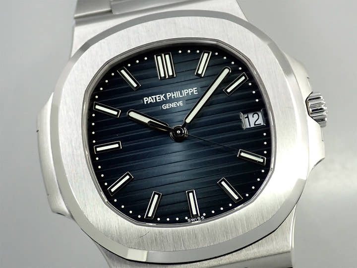 パテックフィリップ ノーチラス Ref.5711/1A-010 ステンレススチール ブルー文字盤