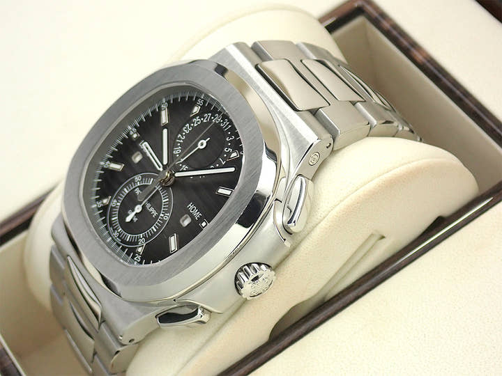 パテックフィリップ ノーチラス トラベルタイム クロノグラフ Ref.5990/1A-001 ステンレススチール ブラックグラデーション文字盤