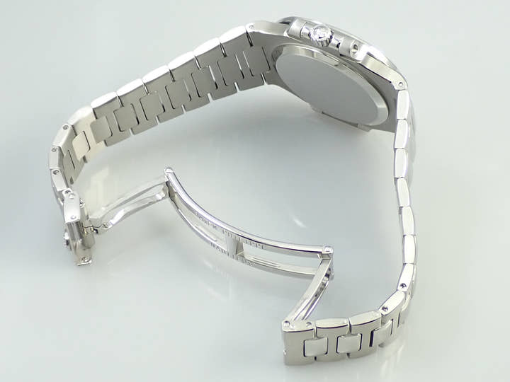 パテックフィリップ ノーチラス Ref.3800/1A-010 ステンレススチール ブルー文字盤