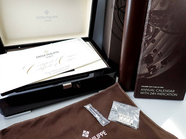 パテックフィリップ ノーチラス アニュアルカレンダー Ref.5726/1A-010 ステンレススチール ホワイト文字盤