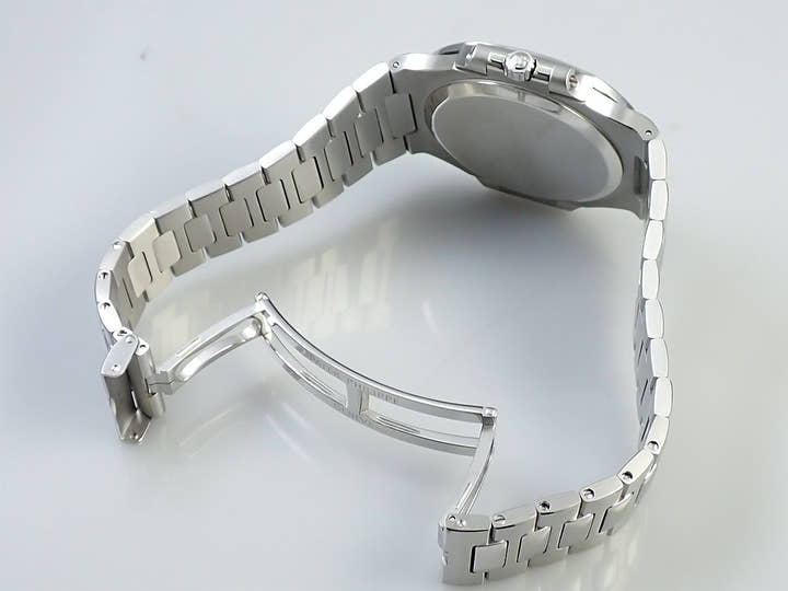 パテックフィリップ ノーチラス パワーリザーブ Ref.3710/1A-001 ステンレススチール ブラック文字盤