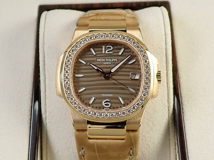 パテックフィリップ ノーチラス クォーツ TIFFANY&CO. Ref.7010R-012 ローズゴールド ゴールデン・ブラウン文字盤