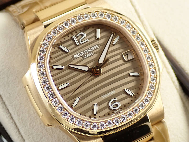 パテックフィリップ ノーチラス クォーツ TIFFANY&CO. Ref.7010R-012 ローズゴールド ゴールデン・ブラウン文字盤