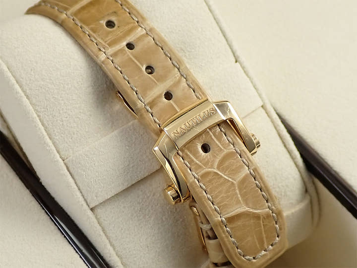 パテックフィリップ ノーチラス クォーツ TIFFANY&CO. Ref.7010R-012 ローズゴールド ゴールデン・ブラウン文字盤