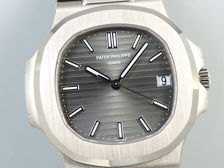 パテックフィリップ ノーチラス Ref.5711G-001 ホワイトゴールド グレー文字盤