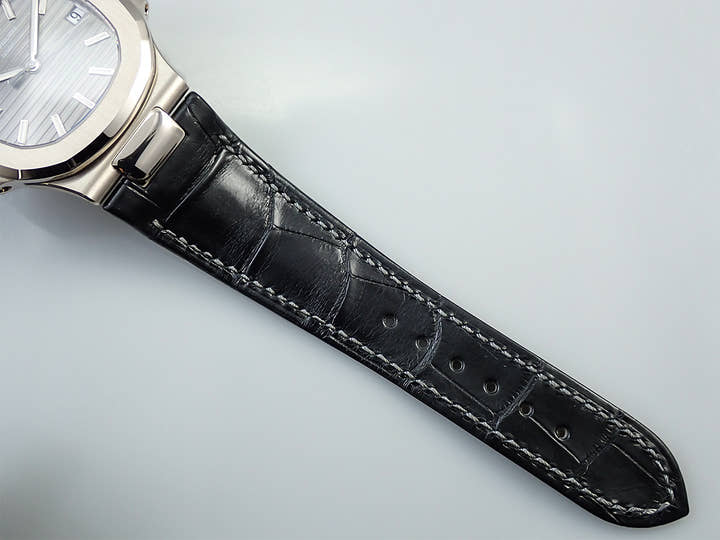 パテックフィリップ ノーチラス Ref.5711G-001 ホワイトゴールド グレー文字盤