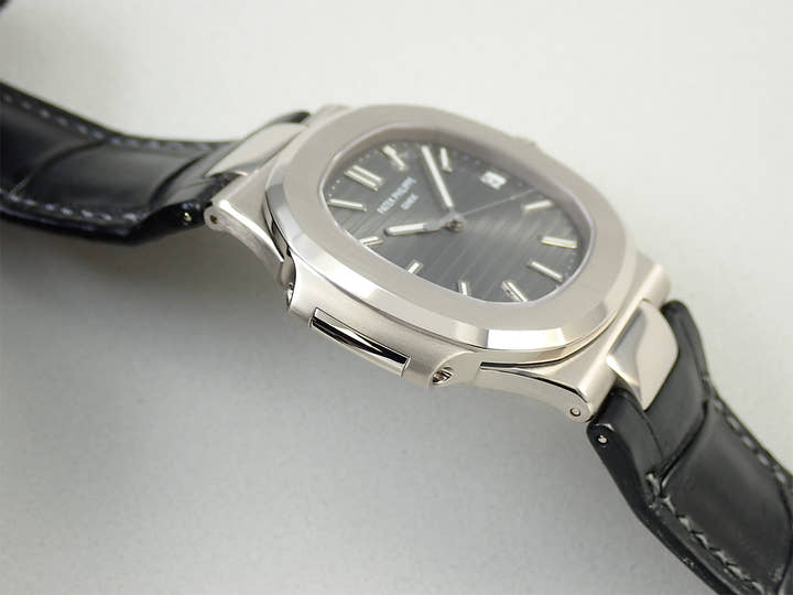 パテックフィリップ ノーチラス Ref.5711G-001 ホワイトゴールド グレー文字盤