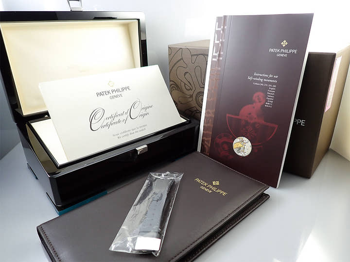 パテックフィリップ ノーチラス Ref.5711G-001 ホワイトゴールド グレー文字盤