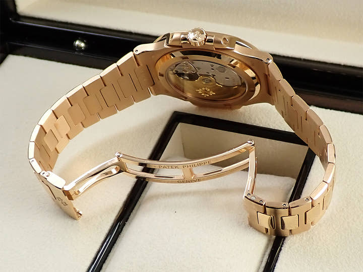 パテックフィリップ ノーチラス Ref.5711/1R-001 ローズゴールド ブラウン・ブラック・グラデーション文字盤