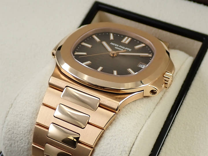 パテックフィリップ ノーチラス Ref.5711/1R-001 ローズゴールド ブラウン・ブラック・グラデーション文字盤