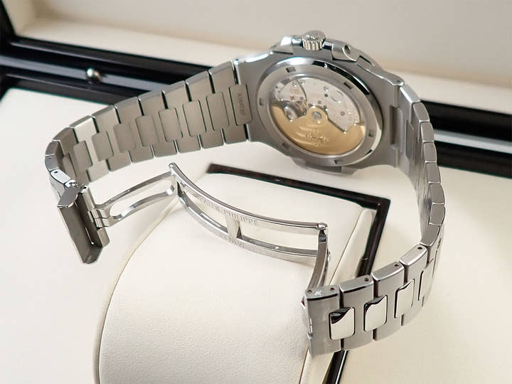 パテックフィリップ ノーチラス Ref.5711/1A-011 ステンレススチール ホワイト文字盤