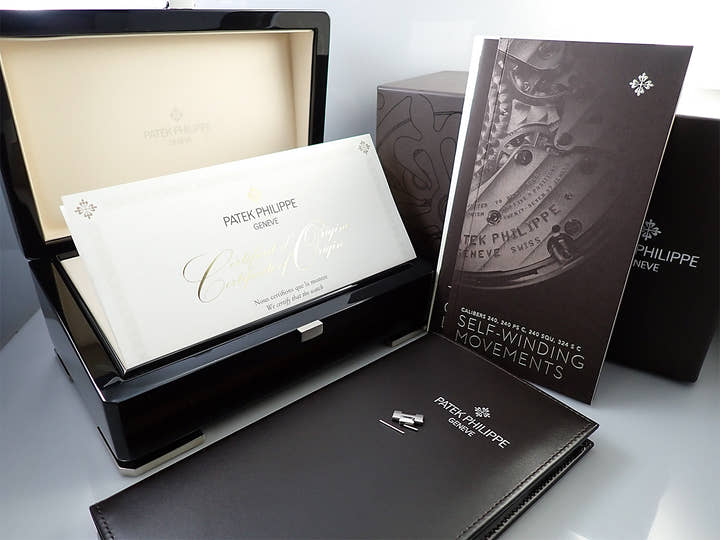 パテックフィリップ ノーチラス Ref.5711/1A-011 ステンレススチール ホワイト文字盤