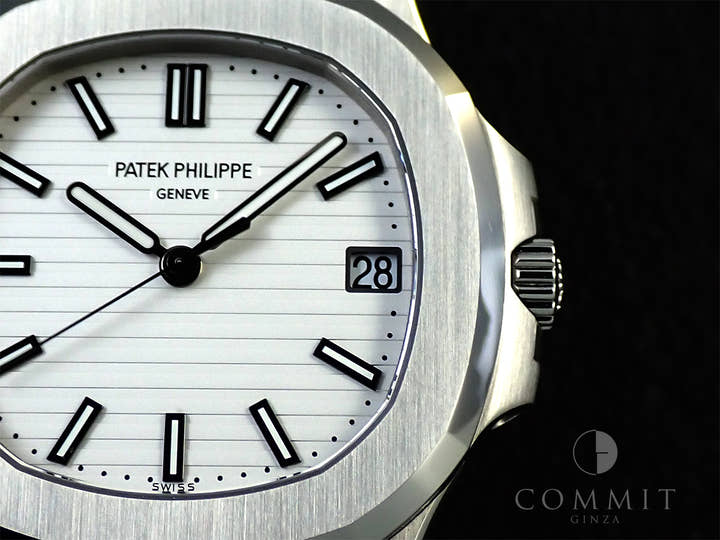 パテックフィリップ ノーチラス Ref.5711/1A-011 ステンレススチール ホワイト文字盤
