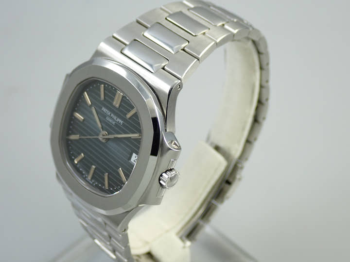 Patek Philippe Nautilus Ref. 3800/001 Stainless Steel Blue Dial