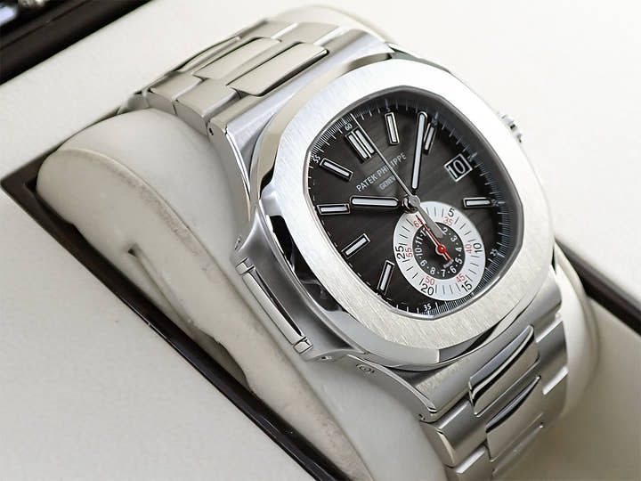 パテックフィリップ ノーチラス クロノグラフ Ref.5980/1A-014 ステンレススチール ブラック文字盤
