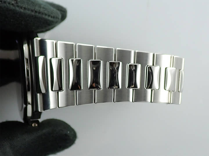 パテックフィリップ ノーチラス Ref.5711/1A-010 ステンレススチール ブルー文字盤