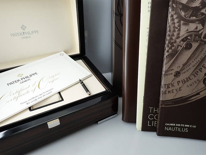 パテックフィリップ ノーチラス プチコンプリケーション Ref.5712G-001 ホワイトゴールド スレート文字盤