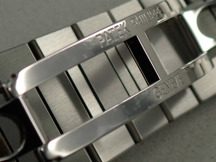 パテックフィリップ ノーチラス プチコンプリケーション Ref.5712/1A-001 ステンレススチール ブルー文字盤