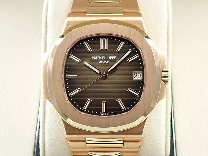 パテックフィリップ ノーチラス Ref.5711/1R-001 ローズゴールド ブラウン・ブラック・グラデーション文字盤