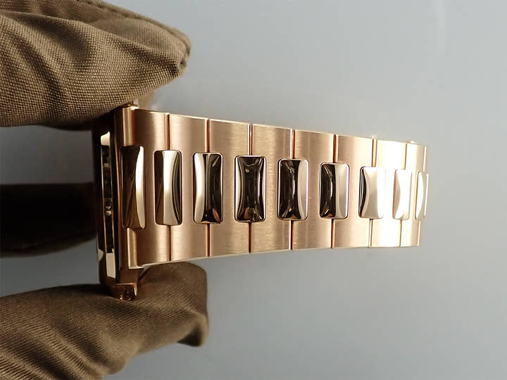 パテックフィリップ ノーチラス Ref.5711/1R-001 ローズゴールド ブラウン・ブラック・グラデーション文字盤