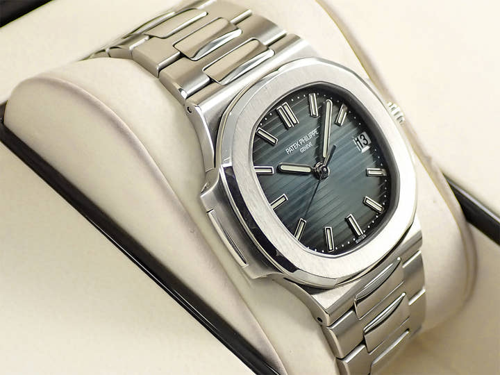 パテックフィリップ ノーチラス Ref.5800/1A-001 ステンレススチール ブルー文字盤