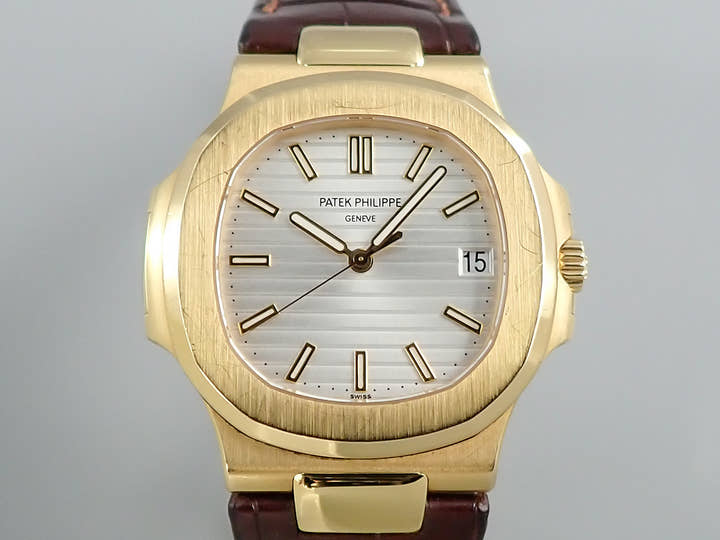 パテックフィリップ ノーチラス Ref.5711J-001 イエローゴールド シルバー文字盤