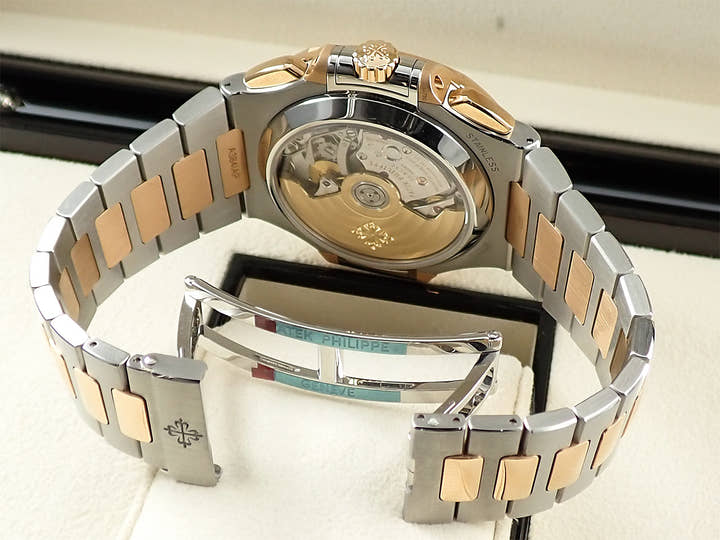 パテックフィリップ ノーチラス クロノグラフ Ref.5980/1AR-001 ステンレススチール/ローズゴールド ブルー文字盤