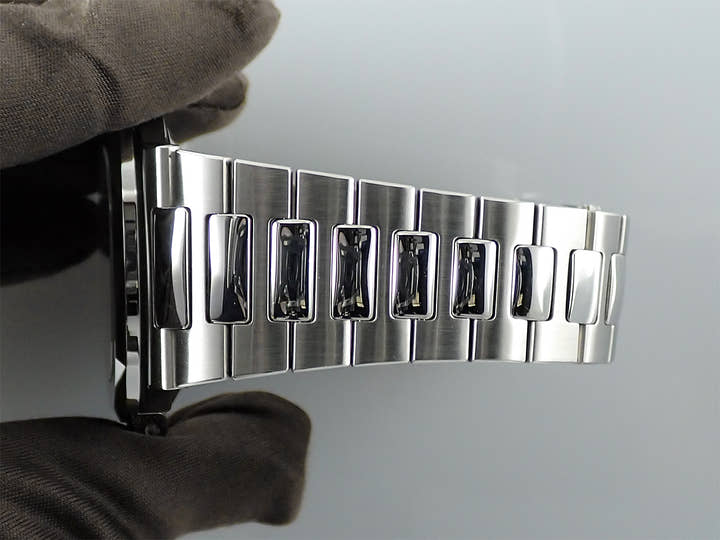 パテックフィリップ ノーチラス Ref.5711/1A-011 ステンレススチール ホワイト文字盤