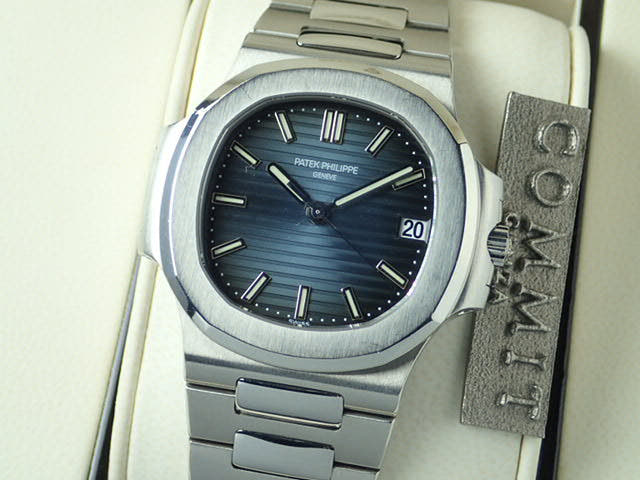 Patek Philippe Nautilus Ref. 5800/1A-001 Dark Blue Dial, Used nautilus-33