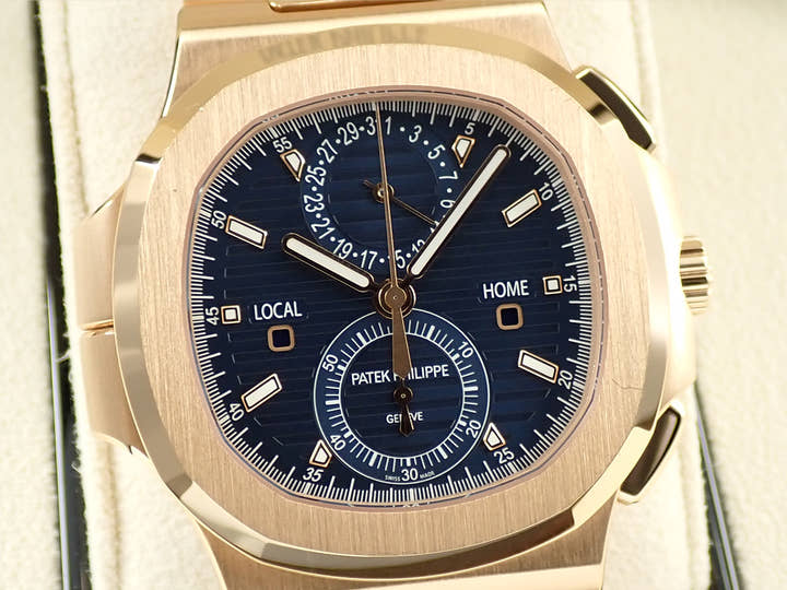 パテックフィリップ ノーチラス トラベルタイム クロノグラフ Ref.5990/1R-001 ローズゴールド ブルーソレイユ文字盤