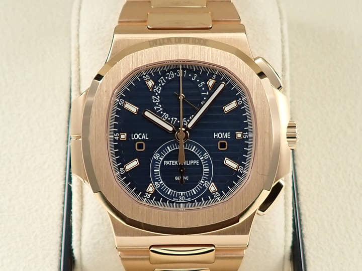 パテックフィリップ ノーチラス トラベルタイム クロノグラフ Ref.5990/1R-001 ローズゴールド ブルーソレイユ文字盤