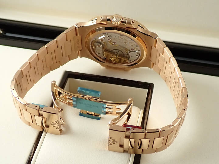 パテックフィリップ ノーチラス Ref.5712/1R-001 ローズゴールド ブラウン ソレイユ文字盤