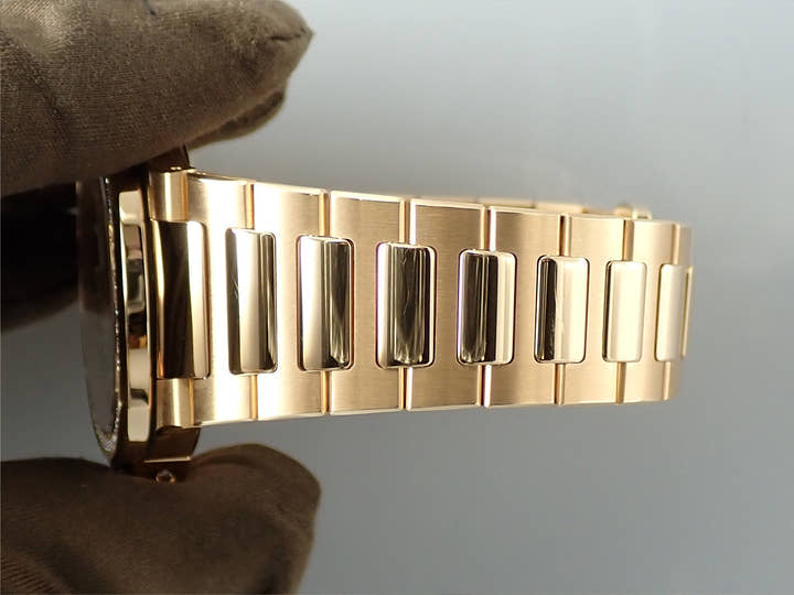 パテックフィリップ ノーチラス Ref.7118/1200R-010 ローズゴールド ゴールドオパーリン文字盤