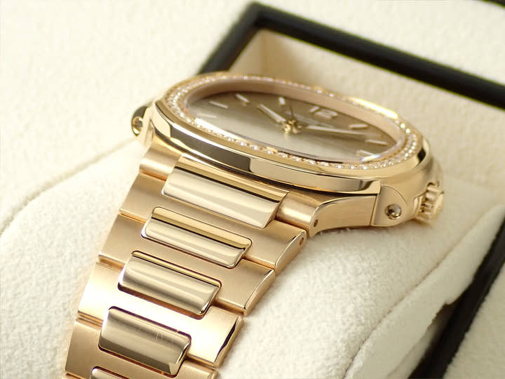 パテックフィリップ ノーチラス Ref.7118/1200R-010 ローズゴールド ゴールドオパーリン文字盤