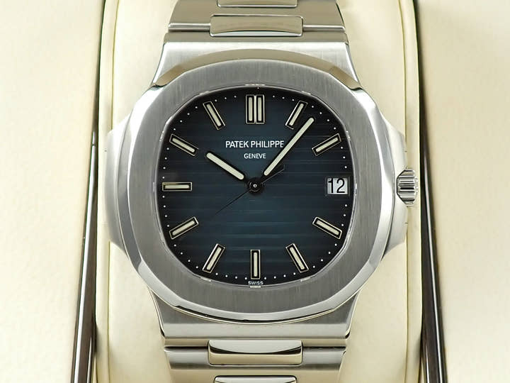 パテックフィリップ ノーチラス Ref.5711/1A-001 ステンレススチール ブルー文字盤