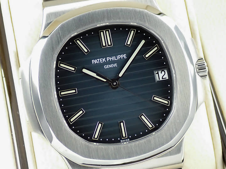 パテックフィリップ ノーチラス Ref.5711/1A-001 ステンレススチール ブルー文字盤