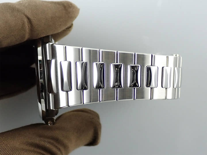 パテックフィリップ ノーチラス Ref.5711/1A-001 ステンレススチール ブルー文字盤