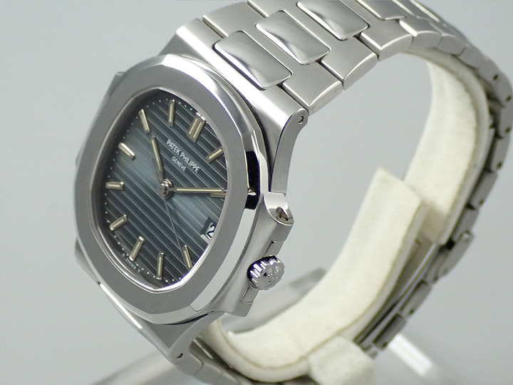 Patek Philippe Nautilus <Warranty, Box, etc.>