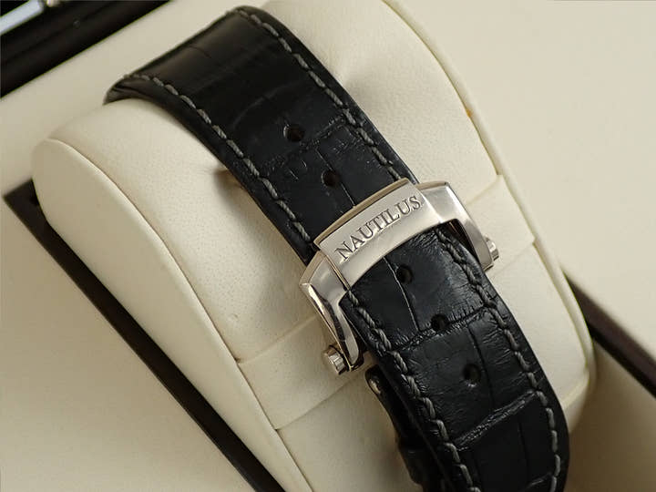パテックフィリップ ノーチラス プチコンプリケーション Ref.5712G-001 ホワイトゴールド スレート文字盤