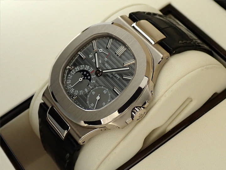 パテックフィリップ ノーチラス プチコンプリケーション Ref.5712G-001 ホワイトゴールド スレート文字盤
