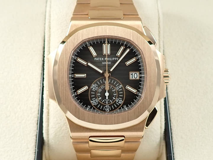 パテックフィリップ ノーチラス クロノグラフ Ref.5980/1R-001 ローズゴールド ブラックグラデーション文字盤