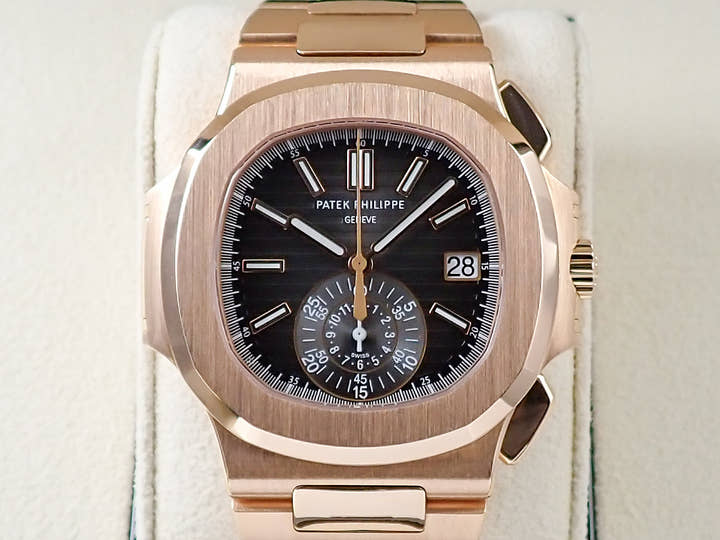 パテックフィリップ ノーチラス クロノグラフ Ref.5980/1R-001 ローズゴールド ブラックグラデーション文字盤