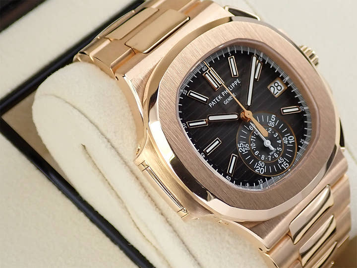 パテックフィリップ ノーチラス クロノグラフ Ref.5980/1R-001 ローズゴールド ブラックグラデーション文字盤