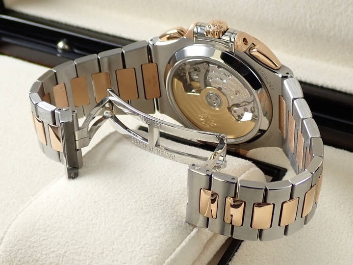 パテックフィリップ ノーチラス クロノグラフ Ref.5980/1AR-001 ステンレススチール/ローズゴールド ブルー文字盤