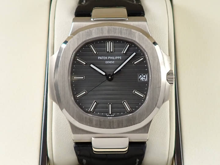 パテックフィリップ ノーチラス Ref.5711G-001 ホワイトゴールド グレー文字盤