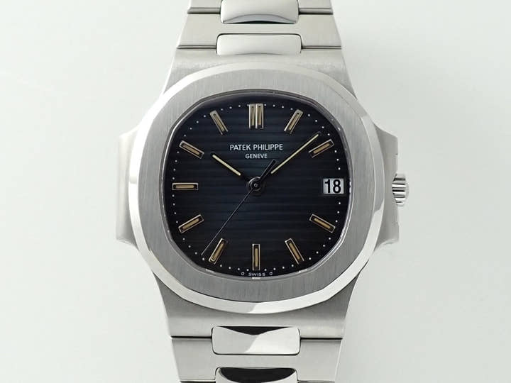 Patek Philippe Nautilus <Warranty, Box, etc.>